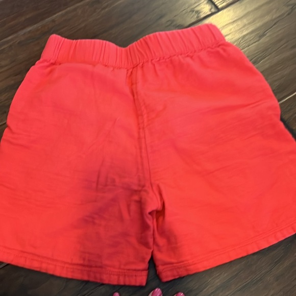 Shorts - Picture 3 of 3